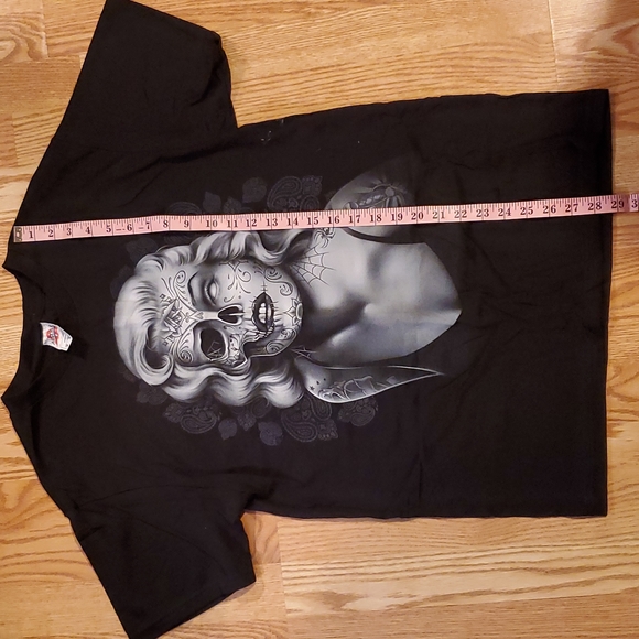 Unique Shirt - Picture 3 of 5